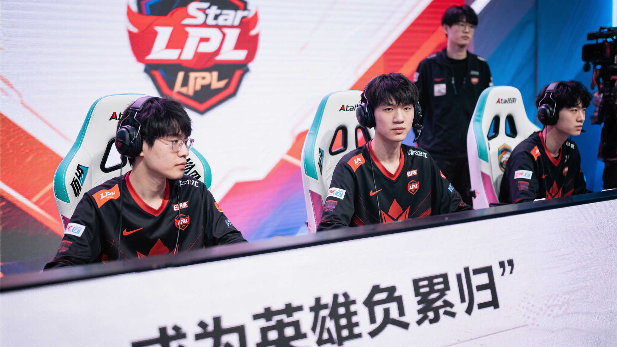 EDG索赔三千万,Scout十年职业生涯陷风波! EDG索赔三千万,Scout十年职业生涯陷风波!